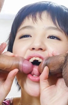 Sakura Aida Asian licks two tools before swallowing them in mouth